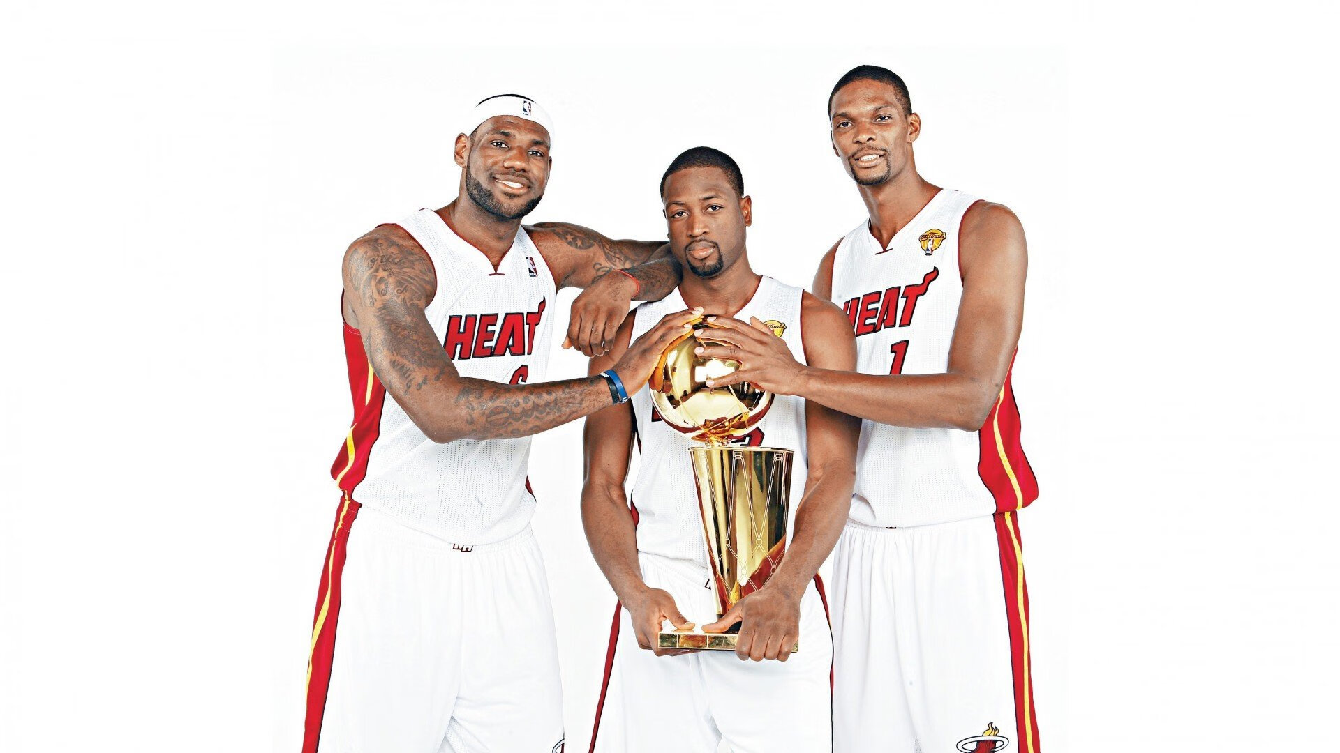 太狠了！体育跨界风云，从足球远射到篮球备战，俱乐部的多元战略突围，足球+篮球！俱乐部跨界战略引爆体育新赛道